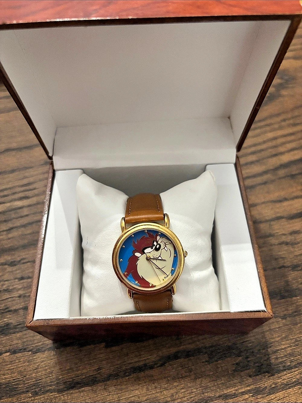 Armitron Vintage Looney Tunes Tasmanian Devil Taz Watch Brown & Gold